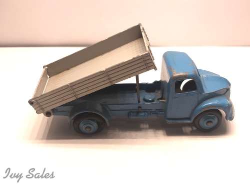 Dinky Toys #30m / 414 Dodge Dump Truck