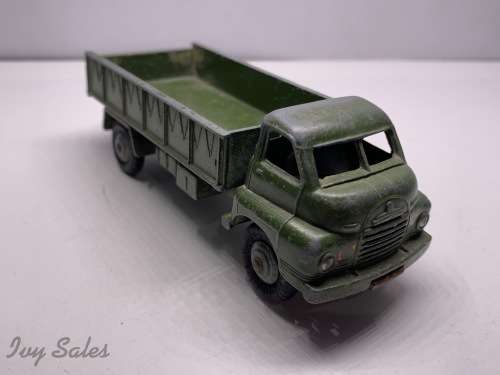 Dinky Toys #621 Bedford 3-Ton Army Wagon