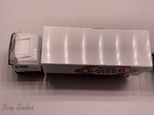 Wiking 1:87 Kaiser Bier Truck and Trailer