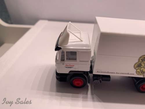 Wiking 1:87 Kaiser Bier Truck and Trailer