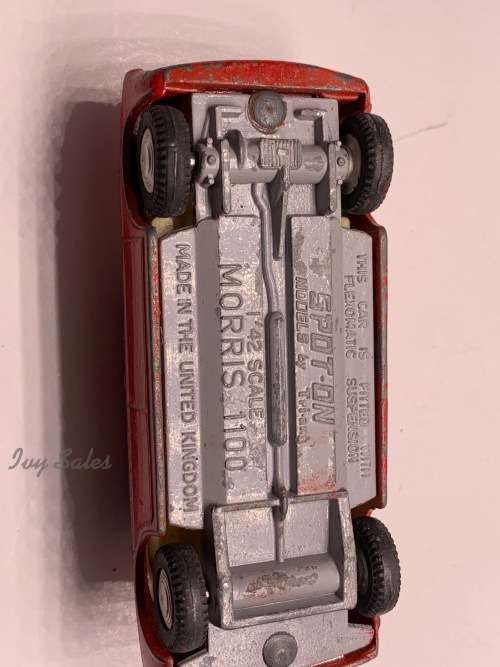 FOR CHRISTO ONLY- SPOT ON TRIANG #262 MORRIS 1100