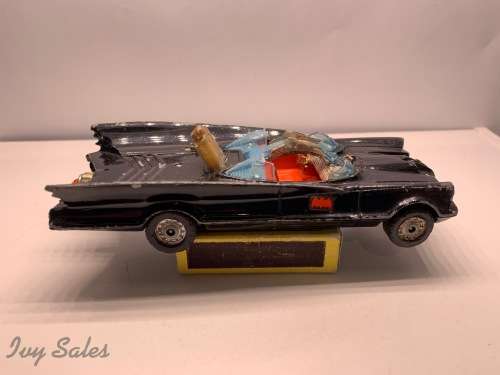 CORGI TOYS #267 BATMOBILE