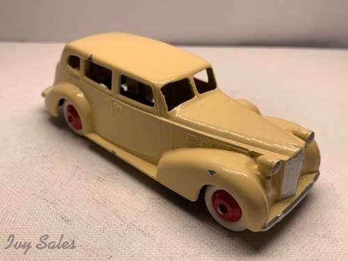 DINKY TOYS #39a Packard - Repainted