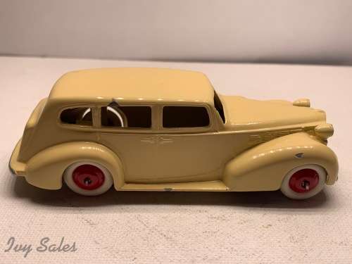 DINKY TOYS #39a Packard - Repainted