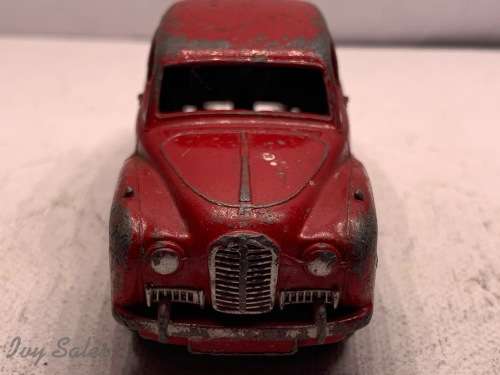 DINKY TOYS #161 Austin Somerset Saloon