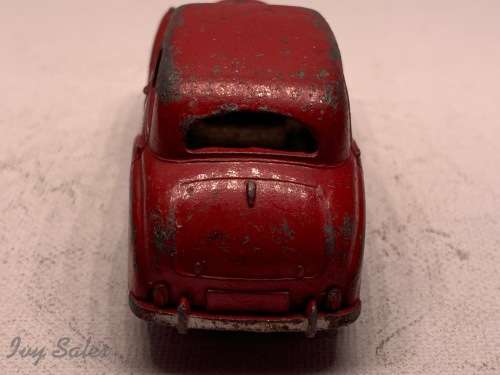 DINKY TOYS #161 Austin Somerset Saloon