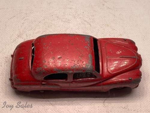 DINKY TOYS #161 Austin Somerset Saloon
