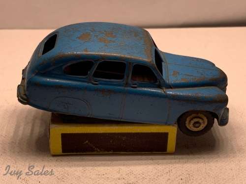 DINKY TOYS #40e Standard Vanguard
