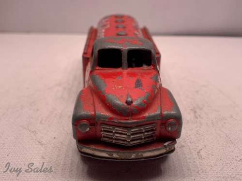 Dinky Toys #440 MOBILGAS TANKER