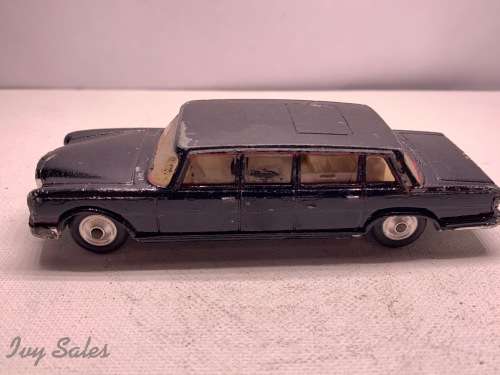 CORGI TOYS - MERCEDES BENZ 600 PULLMAN - OVERPAINTED