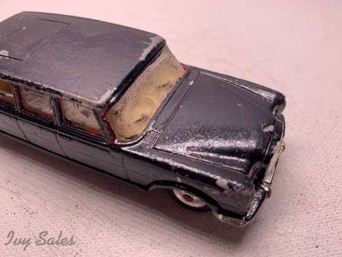 CORGI TOYS - MERCEDES BENZ 600 PULLMAN - OVERPAINTED