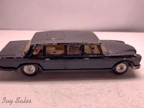 CORGI TOYS - MERCEDES BENZ 600 PULLMAN - OVERPAINTED
