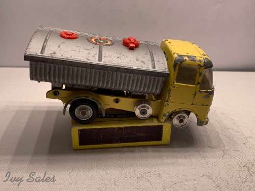 CORGI TOYS #460 ERF 64G Neville Cement Wagon