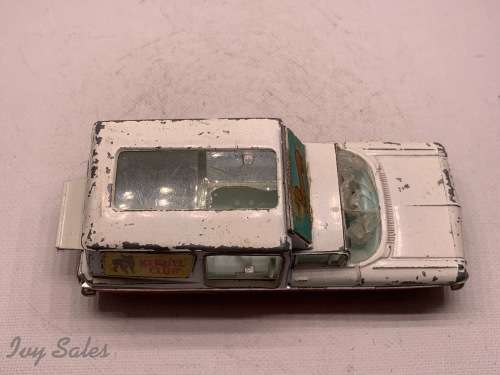 CORGI TOYS #486 CHEVROLET IMPALA KENNEL CLUB