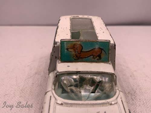 CORGI TOYS #486 CHEVROLET IMPALA KENNEL CLUB