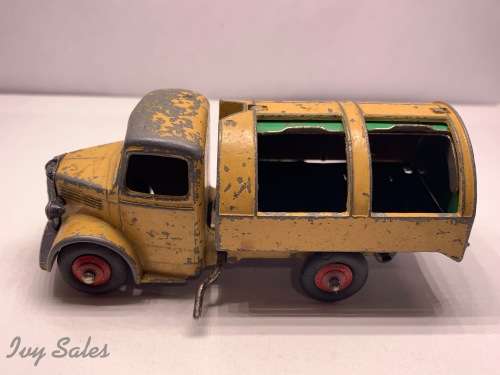 DINKY TOYS #252 Bedford Refuse Wagon