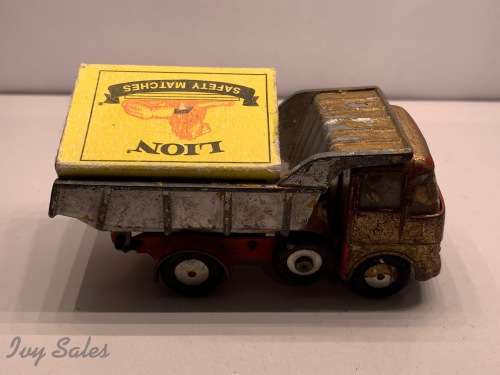 Corgi #458 E R F Model 64G tipper