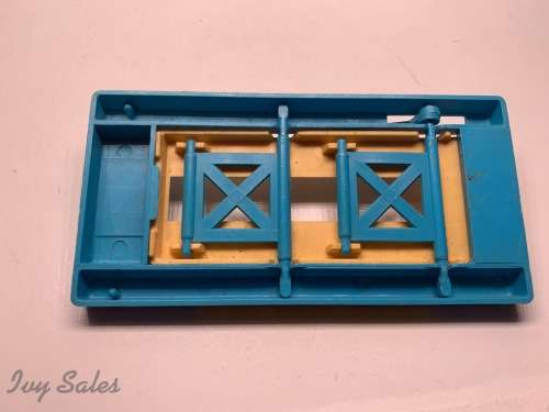 MATCHBOX 1970's DUCKHAMS OIL Plastic Service Ramp