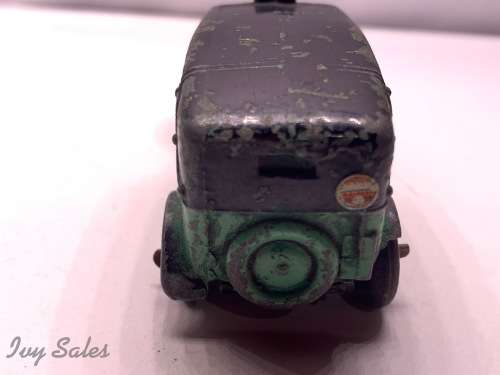 DINKY TOYS #36G - GREEN & BLACK AUSTIN TAXI