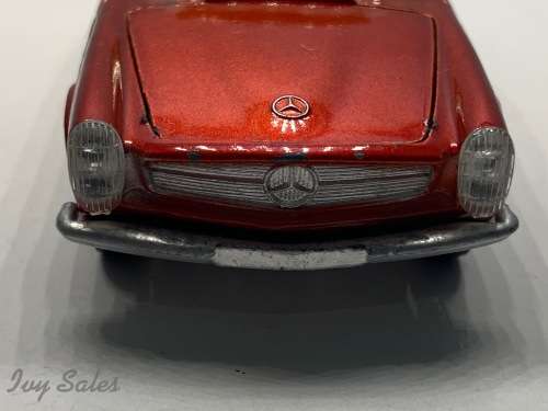 French Dinky Toys #516 Mercedes Benz 230 SL