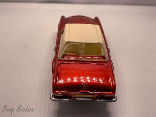 French Dinky Toys #516 Mercedes Benz 230 SL