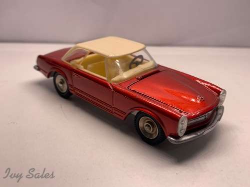 French Dinky Toys #516 Mercedes Benz 230 SL