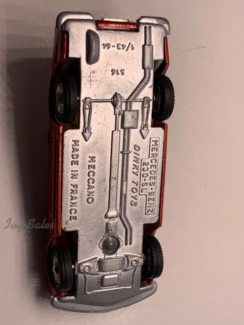 French Dinky Toys #516 Mercedes Benz 230 SL