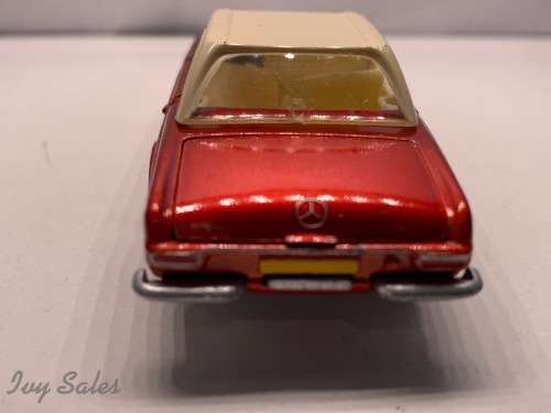 French Dinky Toys #516 Mercedes Benz 230 SL