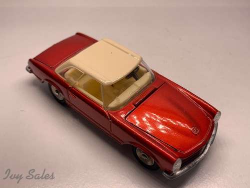 French Dinky Toys #516 Mercedes Benz 230 SL