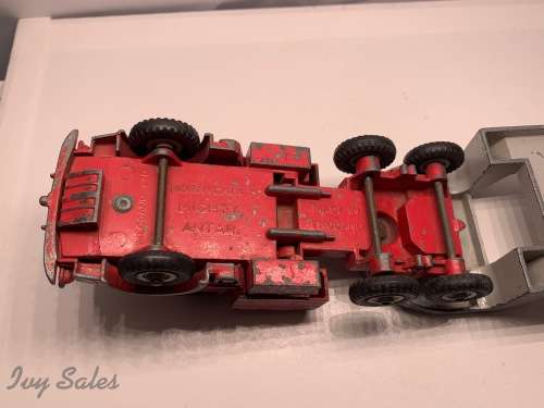DINKY Toys #986 -- MIGHTY ANTAR + TRAILER
