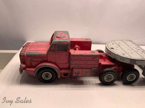 DINKY Toys #986 -- MIGHTY ANTAR + TRAILER