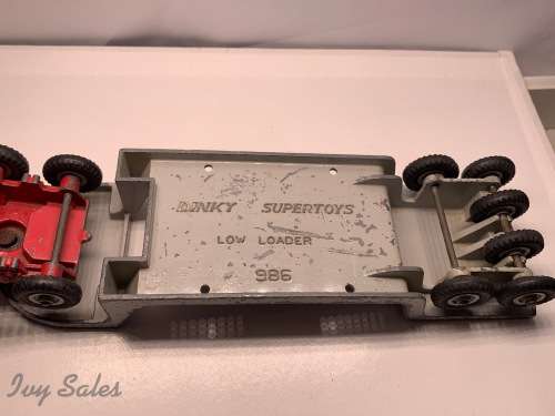 DINKY Toys #986 -- MIGHTY ANTAR + TRAILER