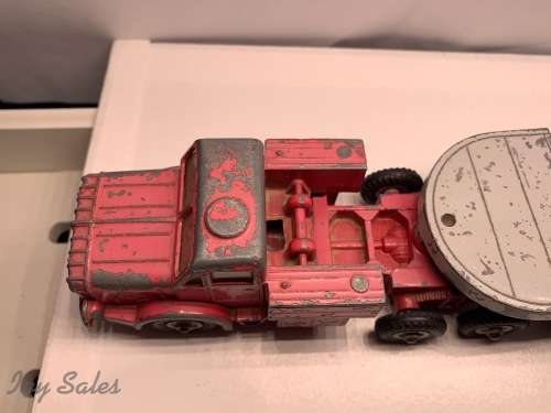 DINKY Toys #986 -- MIGHTY ANTAR + TRAILER