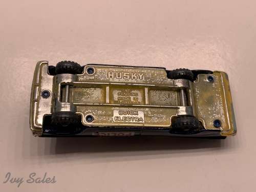 CORGI HUSKY #9 BUICK ELECTRA POLICE PATROL CAR