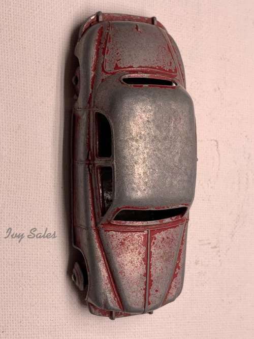 DINKY TOYS #156 Rover 75