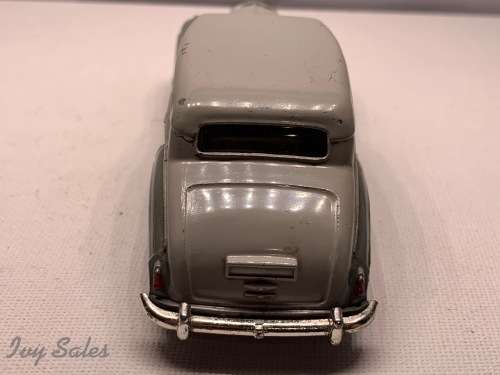 Dinky Toys #150 Rolls-Royce Silver Wraith