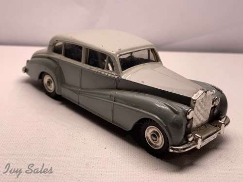 Dinky Toys #150 Rolls-Royce Silver Wraith