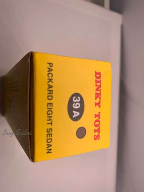 DeAgostini Edition - DINKY TOYS #39A Packard Eight Sedan