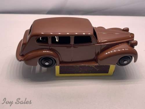 DeAgostini Edition - DINKY TOYS #39A Packard Eight Sedan