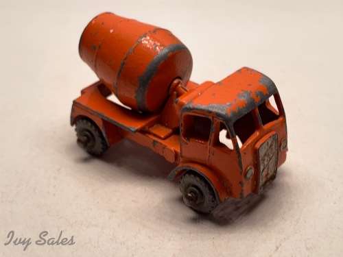 MATCHBOX MOKO #26a, ERF CEMENT MIXER TRUCK