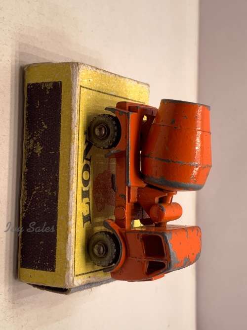 MATCHBOX MOKO #26a, ERF CEMENT MIXER TRUCK
