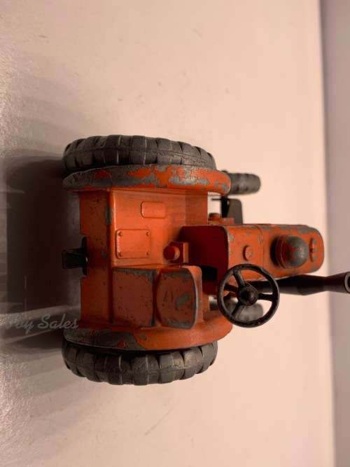 DINKY TOYS #301 FIELD MARSHALL TRACTOR