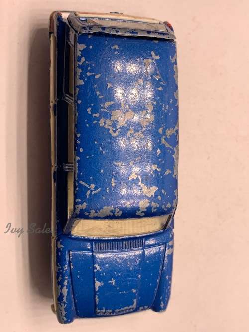 Corgi Toys #440 Ford Consul Cortina Estate