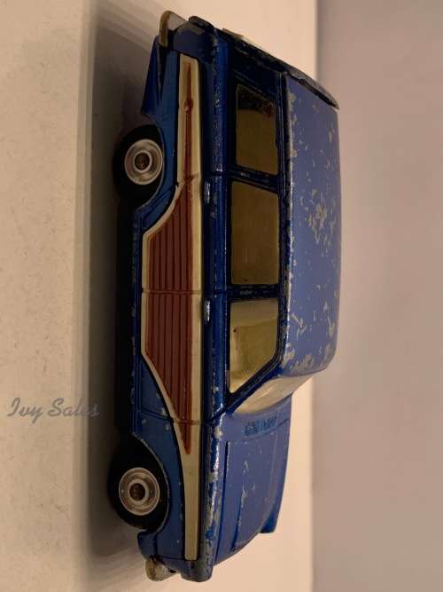 Corgi Toys #440 Ford Consul Cortina Estate