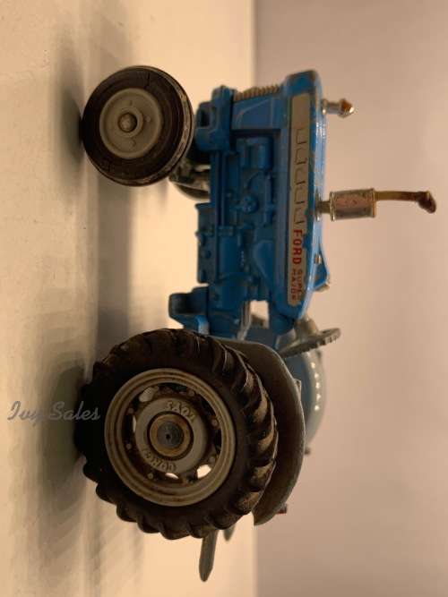 Corgi Toys #74 Ford 5000 Super Major Tractor