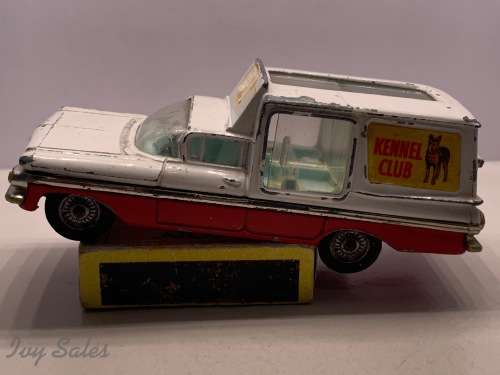 Corgi Toys Chevrolet Impala - Kennel Club