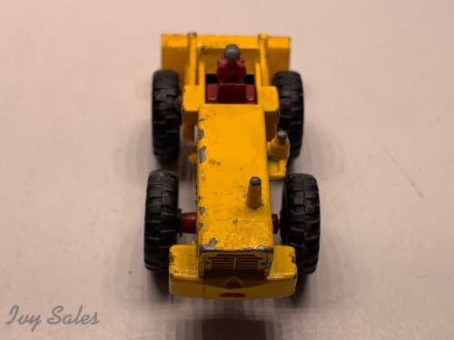 MATCHBOX #43 AVELING BARFORD TRACTOR SHOVEL