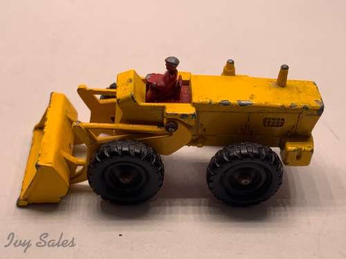 MATCHBOX #43 AVELING BARFORD TRACTOR SHOVEL