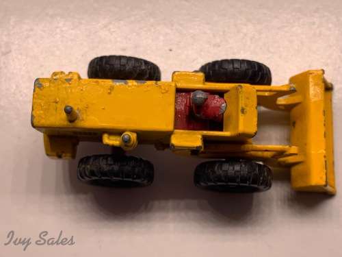 MATCHBOX #43 AVELING BARFORD TRACTOR SHOVEL