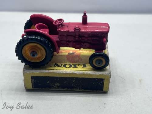 CORGI HUSKY #34 VOLVO BM TRACTOR